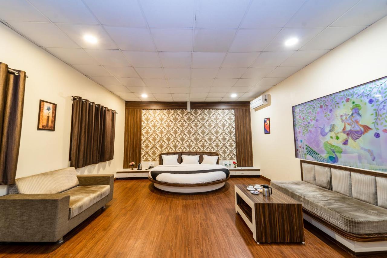 Narmada Hills Resort Omkareshwar Dış mekan fotoğraf