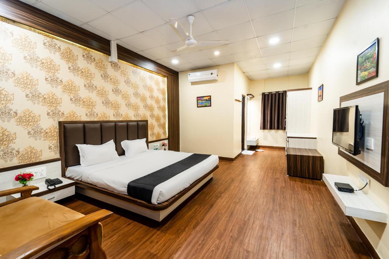 Narmada Hills Resort Omkareshwar Dış mekan fotoğraf