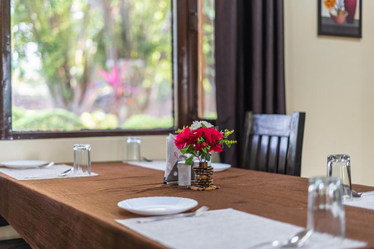 Narmada Hills Resort Omkareshwar Dış mekan fotoğraf