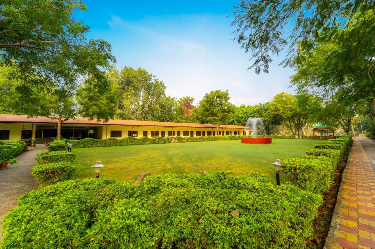 Narmada Hills Resort Godarpura Dış mekan fotoğraf