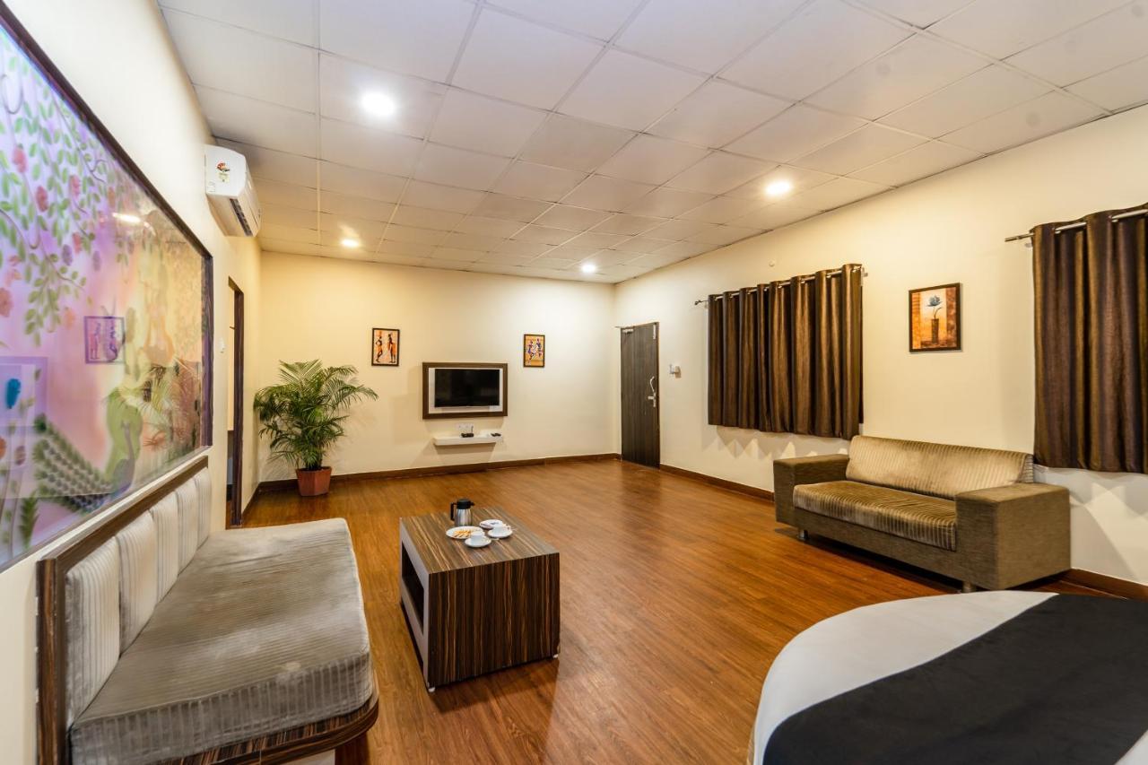 Narmada Hills Resort Godarpura Dış mekan fotoğraf