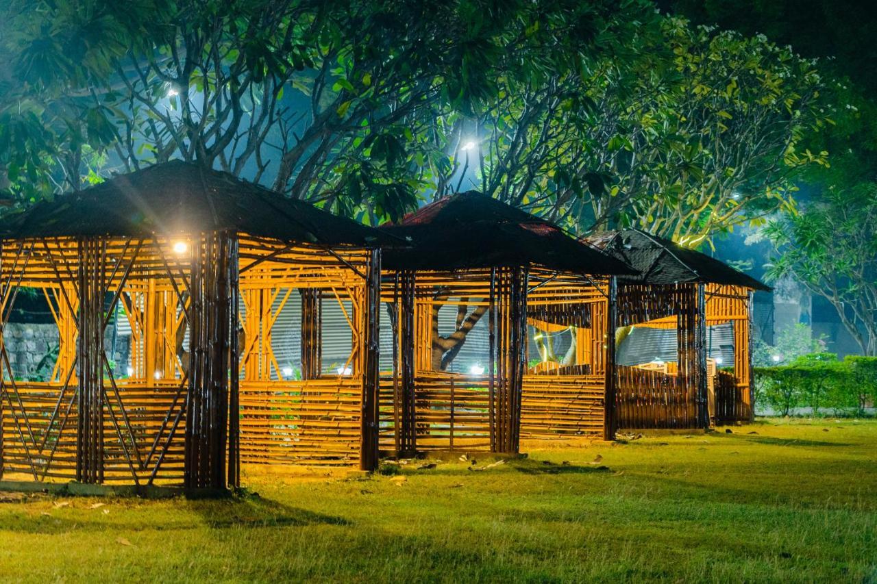 Narmada Hills Resort Omkareshwar Dış mekan fotoğraf